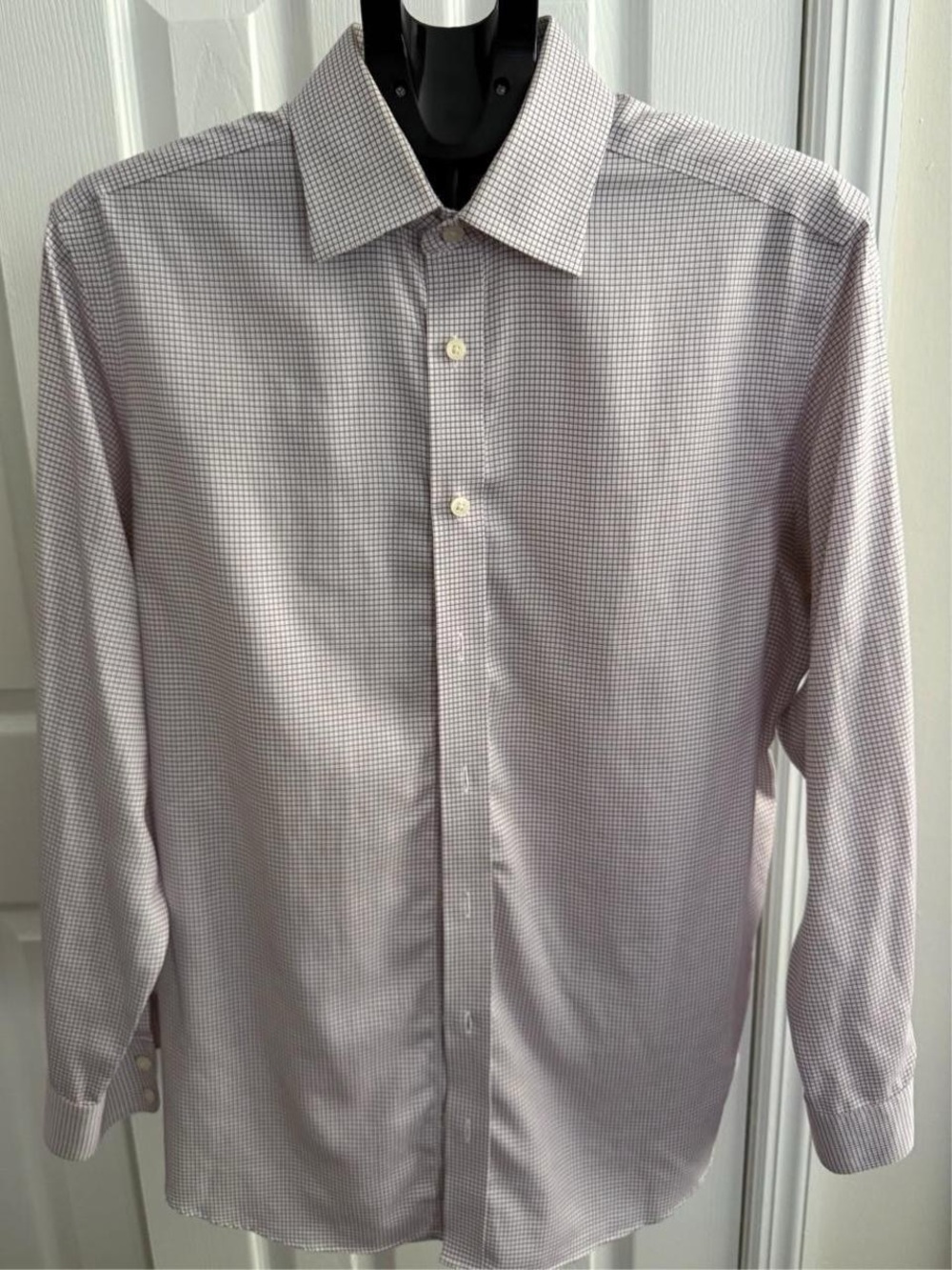 Charles Tyrwhitt Men’s Light Gray and White Micro-Check Dress Shirt